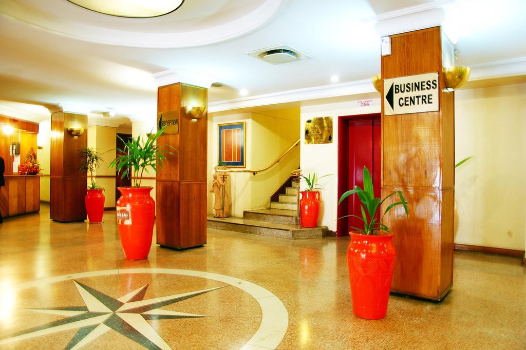 New Ambassador Hotel Harare Exterior foto